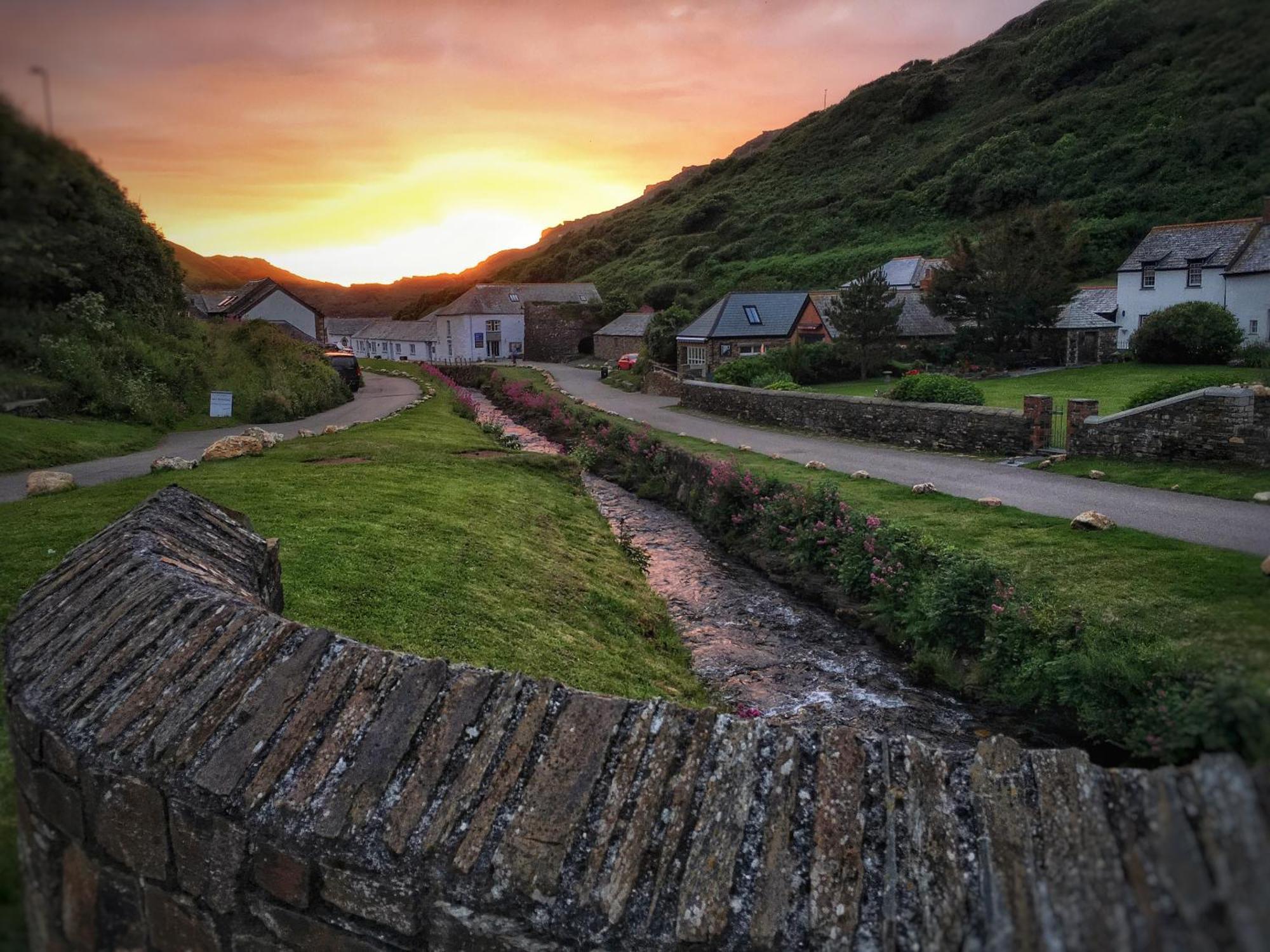 The Riverside Boscastle Exterior foto